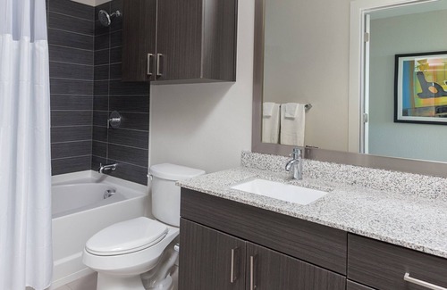 Civic District Resort | Wonderful Downtown Austin 1BR King Suite
