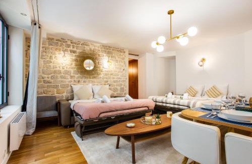 Pere Lachaise Apartment | Wonderful home in PARIS