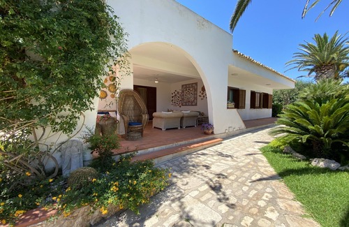 Caucana-finaiti-casuzze-finaiti Nord Villa | Wonderful villa with private swimming pool, park, 350 meters from the beach
