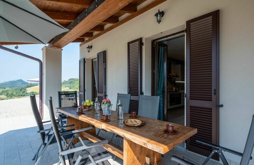 Ponzano Monferrato House | Wonderful private villa for 14 people with A/C, private pool, WIFI, TV and terrace