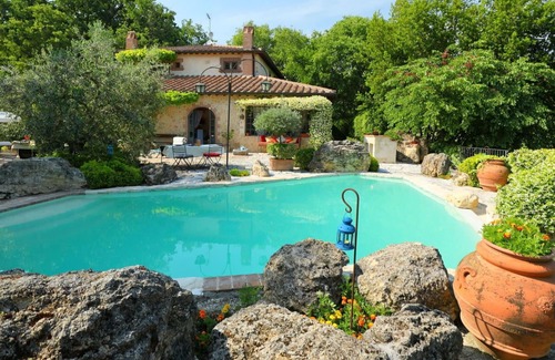 Penna in Teverina Villa | Wonderful private villa with private pool, WIFI, TV, patio, pets allowed, panoramic view and par...