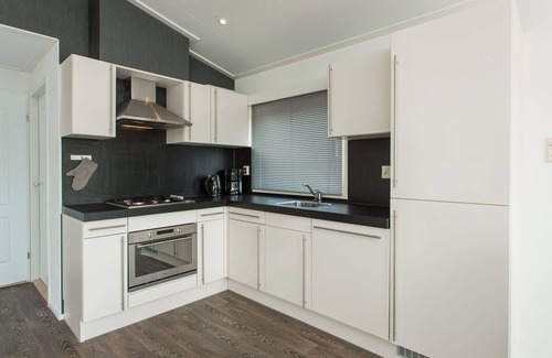 West-Graftdijk House | Wonderful private villa for 4 guests with WIFI, TV and terrace