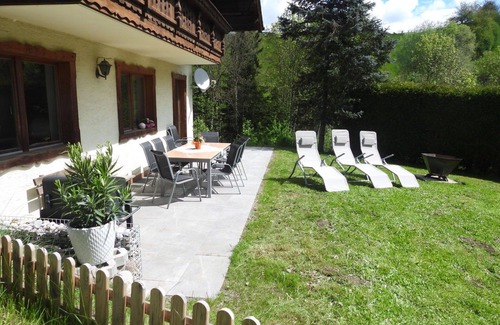 Bischofshofen House | Wonderful private villa for 9 people with WIFI, TV, terrace, pets allowed and panoramic view