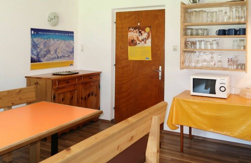 Serfaus House | Wonderful private villa for 10 people with private pool, WIFI, TV and terrace