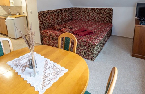 Vysoka House | Wonderful private villa for 4 people with WIFI, TV and patio