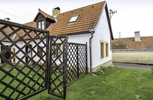 Predotice Villa | Wonderful private villa for 6 guests with hot tub, WIFI and TV