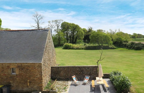Trevou-Treguignec Villa | Wonderful private villa for 10 people with WIFI, TV, terrace and pets allowed
