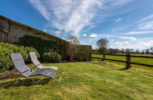 Saint-Sauveur-le-Vicomte House | Wonderful private villa for 4 guests with WIFI, TV, terrace and panoramic view