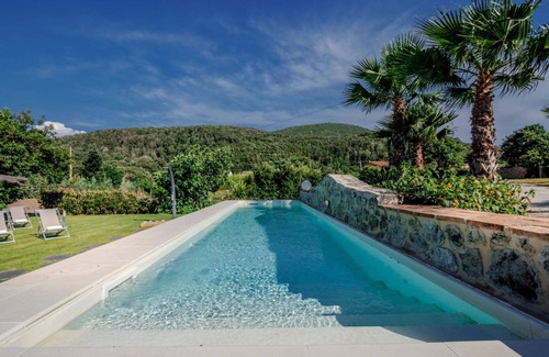 Rio Villa | Wonderful private villa for 8 guests with WIFI, A/C, private pool, TV, patio and pets allowed
