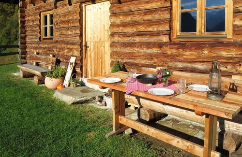 Uttendorf House | Wonderful private villa for 6 guests with WIFI, TV, terrace and parking