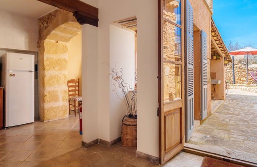 Sencelles House | Wonderful private villa for 6 guests with WIFI, private pool, TV and patio