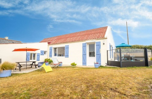 Cleder House | Wonderful private villa for 2 people with WIFI, TV and pets allowed