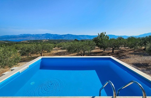 Praznica House | Wonderful private villa for 5 guests with A/C, private pool, WIFI, TV, terrace and panoramic view