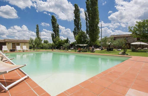 Cascine-La Croce Villa | Wonderful private villa for 14 people with A/C, private pool, WIFI, TV, patio and pets allowed