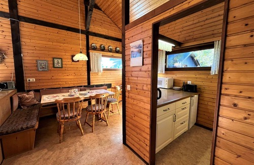 Bernau House | Wonderful private villa for 6 people with TV, balcony, pets allowed and parking
