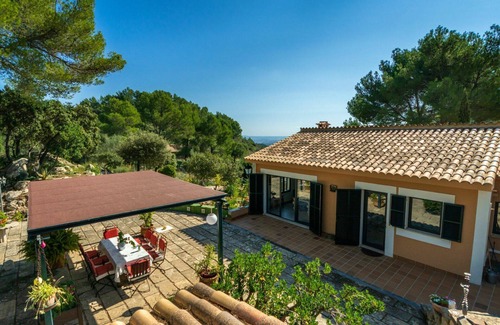 Urbanitzacio Es Verger House | Wonderful private villa for 8 people with A/C, private pool, WIFI, TV, patio and panoramic view