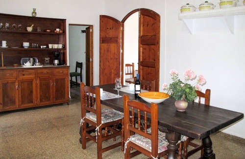 Cala Llombards House | Wonderful private villa for 5 guests with TV, terrace and pets allowed