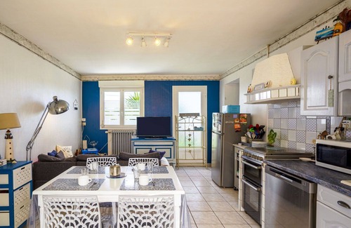 Primelin House | Wonderful private villa for 10 guests with WIFI, TV and terrace