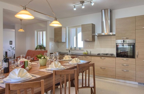 Brovinje House | Wonderful private villa for 10 guests with WIFI, A/C, private pool, TV, terrace and pets allowed