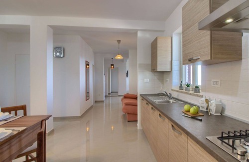 Brovinje House | Wonderful private villa for 10 guests with WIFI, A/C, private pool, TV, terrace and pets allowed