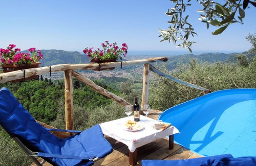Camaiore House | Wonderful private villa for 4 people with WIFI, private pool, TV, terrace and panoramic view