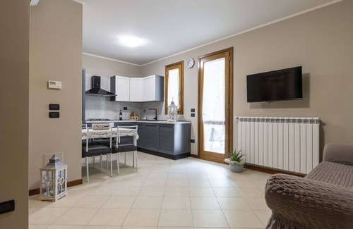 San Rocco House | Wonderful private villa for 4 guests with WIFI, TV and patio