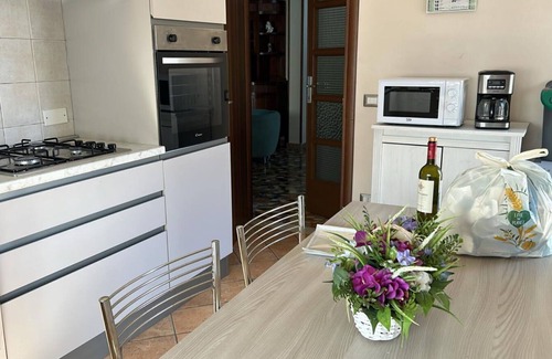 Villa Campanile Villa | Wonderful private villa with A/C, WIFI, private pool, patio and pets allowed, close to Lucca