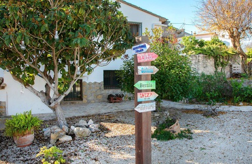 Fustera House | Wonderful private villa for 10 people with WIFI, private pool, A/C, TV, patio and parking