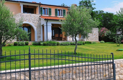 Stanisovi Villa | Wonderful private villa for 8 guests with A/C, pool, WIFI, TV and terrace