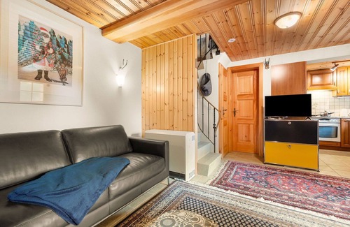 Taesch House | Wonderful private villa for 3 guests with WIFI, TV, terrace and panoramic view