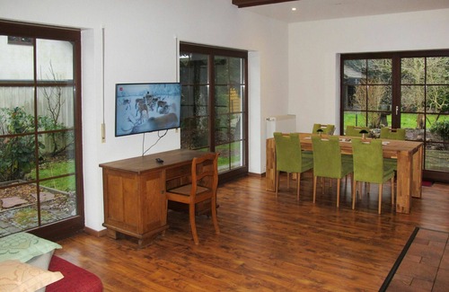 Murchin House | Wonderful private villa for 6 people with WIFI, TV and terrace