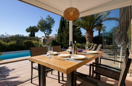 Costa Nova House | Wonderful private villa for 6 people with private pool, A/C, WIFI, TV and patio