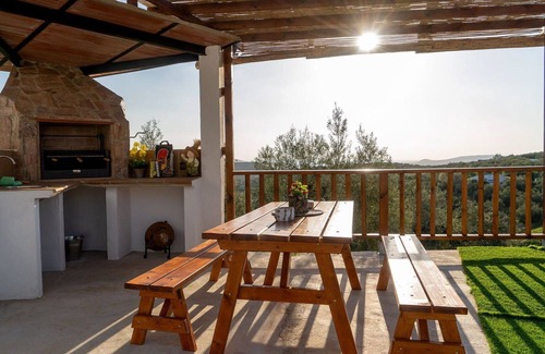 Cabra Villa | Wonderful private villa for 4 people with WIFI, A/C, private pool, TV, terrace and pets allowed