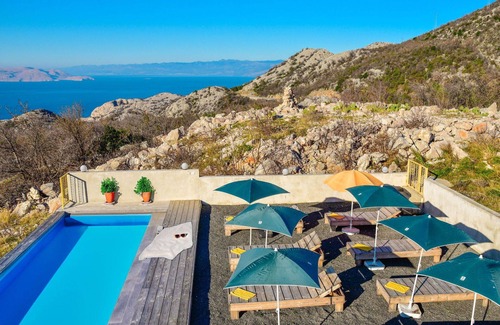 Lukovo House | Wonderful private villa for 12 guests with A/C, WIFI, private pool, TV, terrace and pets allowed