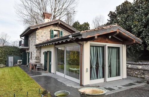Cremignane Villa | Wonderful private villa for 6 people with WIFI, private pool, A/C, TV, patio and pets allowed