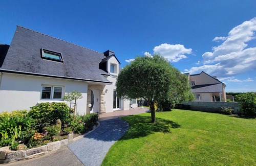 Erdeven House | Wonderful private villa for 8 people with WIFI, TV, terrace and pets allowed