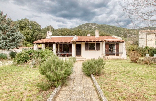 Signes House | Wonderful private villa for 6 guests with TV, terrace and pets allowed