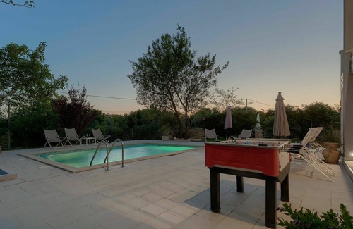Stanisovi Villa | Wonderful private villa with WIFI, private pool, A/C, TV, terrace, pets allowed and panoramic view