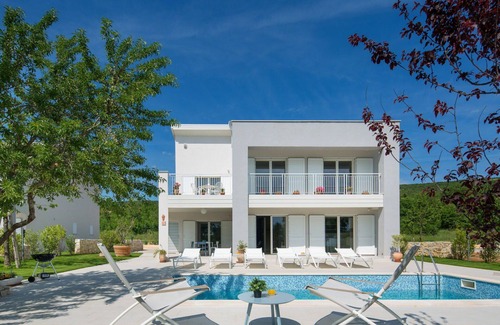Stanisovi Villa | Wonderful private villa with WIFI, private pool, A/C, TV, terrace, pets allowed and panoramic view