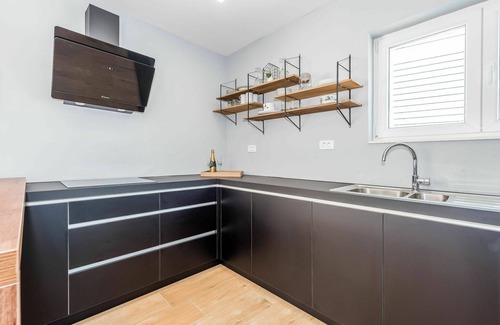 Zaton Villa | Wonderful private villa for 8 people with A/C, hot tub, private pool, WIFI, TV and patio