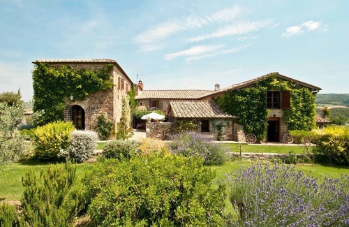 Argiano Villa | Wonderful private villa for 10 guests with A/C, WIFI, private pool, TV and patio
