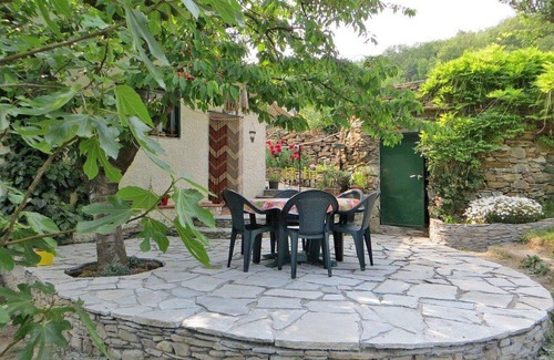 Aurigo House | Wonderful private villa for 5 people with WIFI, TV, patio, pets allowed and parking