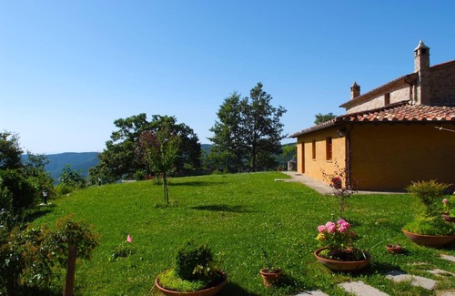 Cortona Villa | Wonderful private villa for 9 people with WIFI, private pool, TV, veranda and pets allowed
