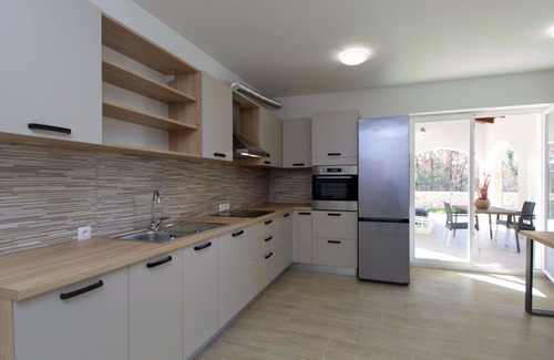 Drinovci House | Wonderful private villa with WIFI, private pool, A/C, TV, terrace, pets allowed and panoramic view