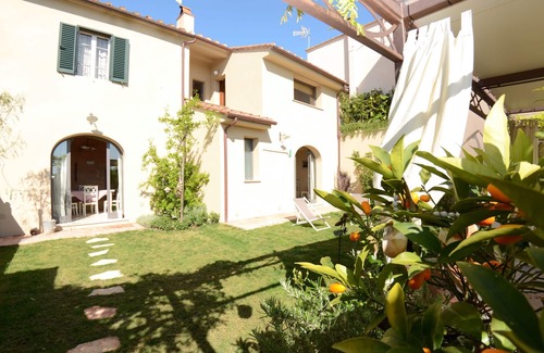 Aiale Villa | Wonderful private villa with private pool, WIFI, A/C, TV, veranda, pets allowed and panoramic view