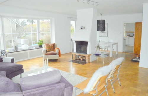 Stocksund Villa | Wonderful spacious house with sea view only 7 minutes from Stockholm city