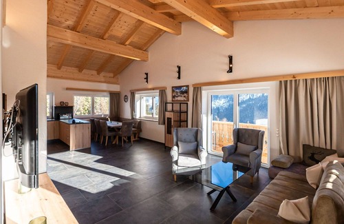 Radstadt Villa | Wonderful villa for 6 guests with WIFI, TV, balcony and panoramic view