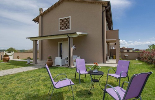 Cascine-La Croce House | Wonderful villa for 6 people with WIFI, A/C, TV, patio and pets allowed