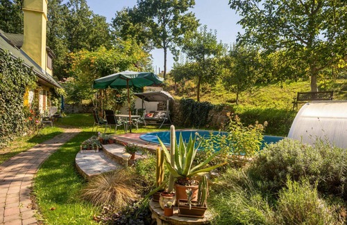 Holubovska Basta Villa | Wonderful villa for 6 guests with A/C, private pool, WIFI, TV and patio