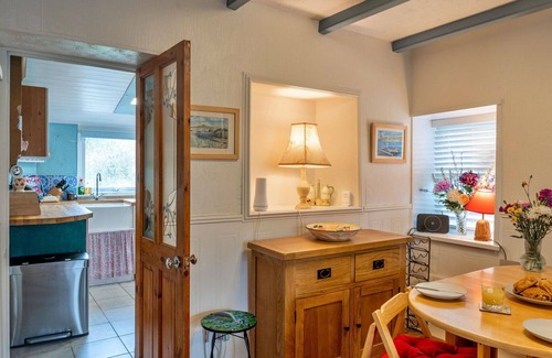 St. Dennis House | Wonderful villa for 4 people with WIFI and pets allowed